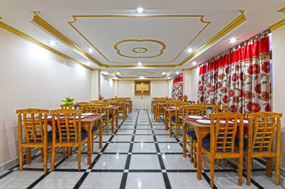 Hotel Prini Inn Manali Restaurant
