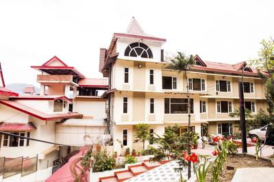 Hotel Satyam Paradise Front