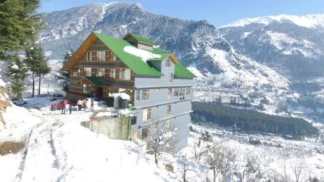 Holiday Heights Manali Travel Package